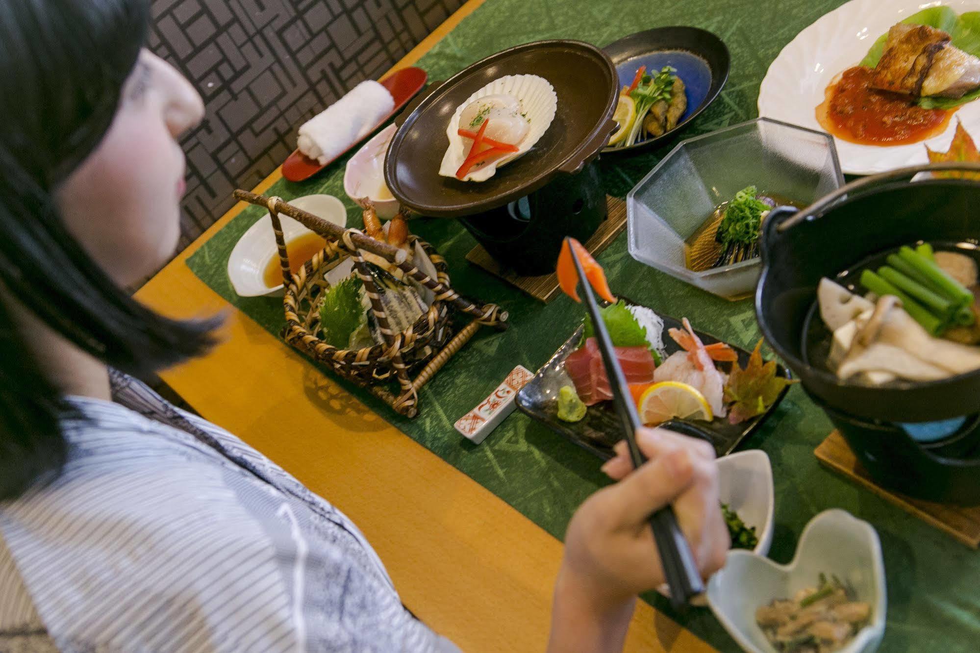 ホテルラクーン 旅館 箱根町